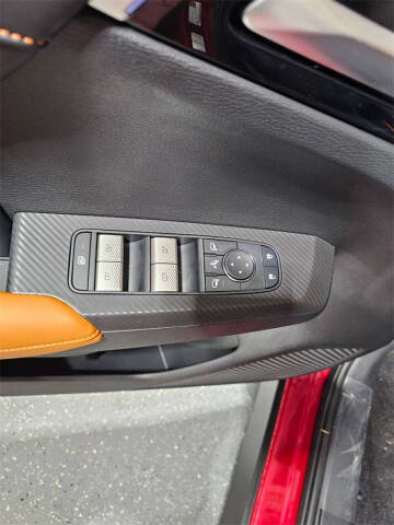 2025 Mitsubishi Outlander PHEV