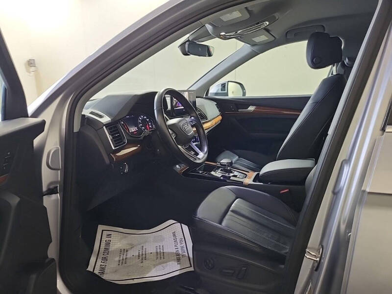 2023 Audi Q5 quattro Premium 40 TFSI