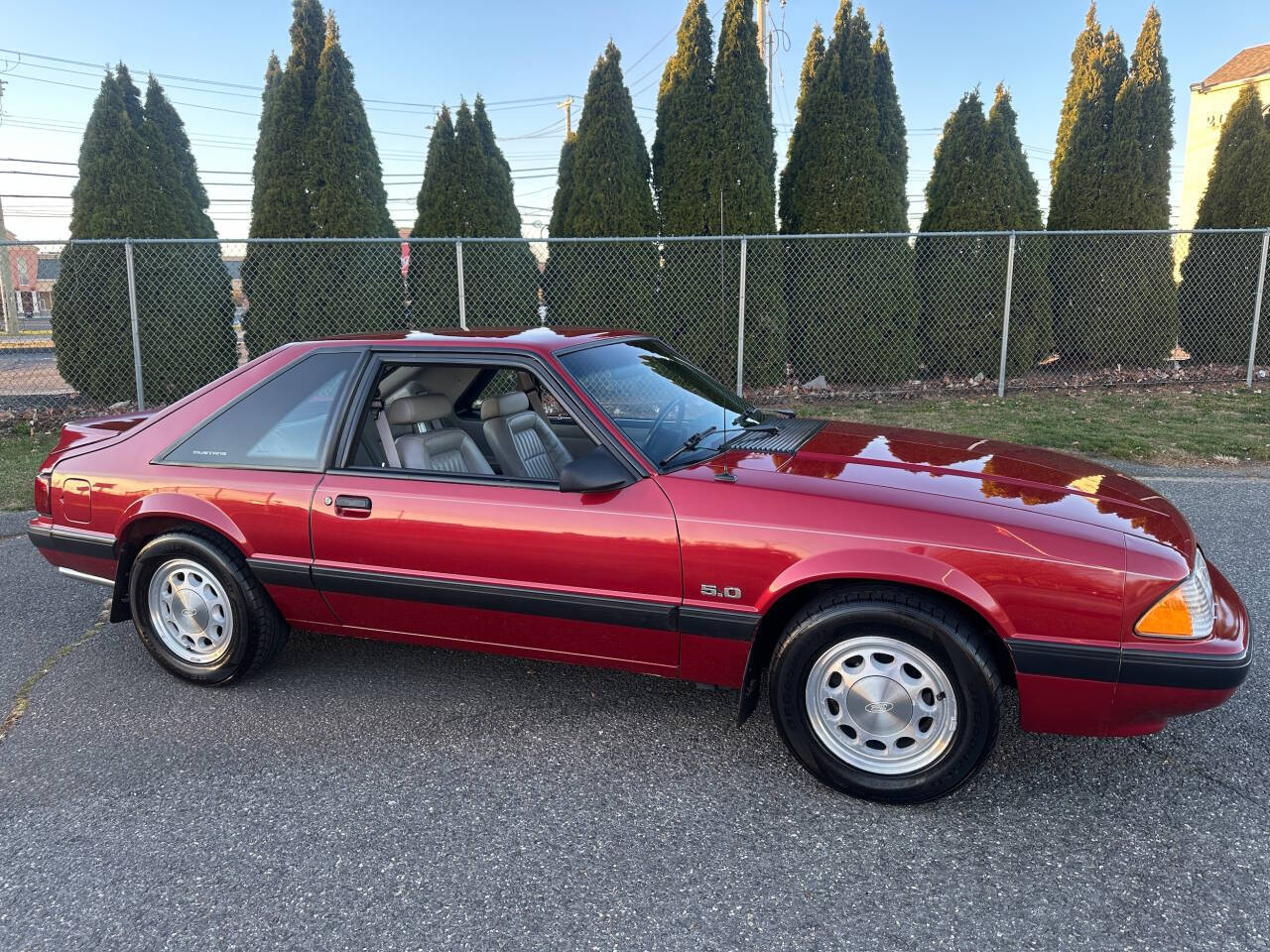 1990 Ford Mustang 7