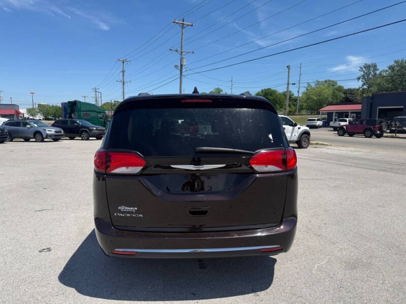 2017 Chrysler Pacifica Touring Plus