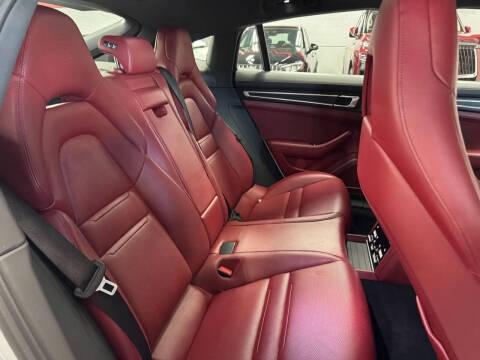 2023 Porsche Panamera