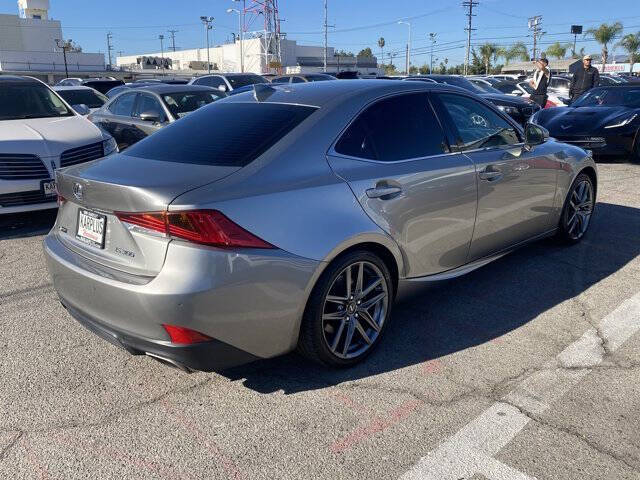 2018 Lexus IS 300