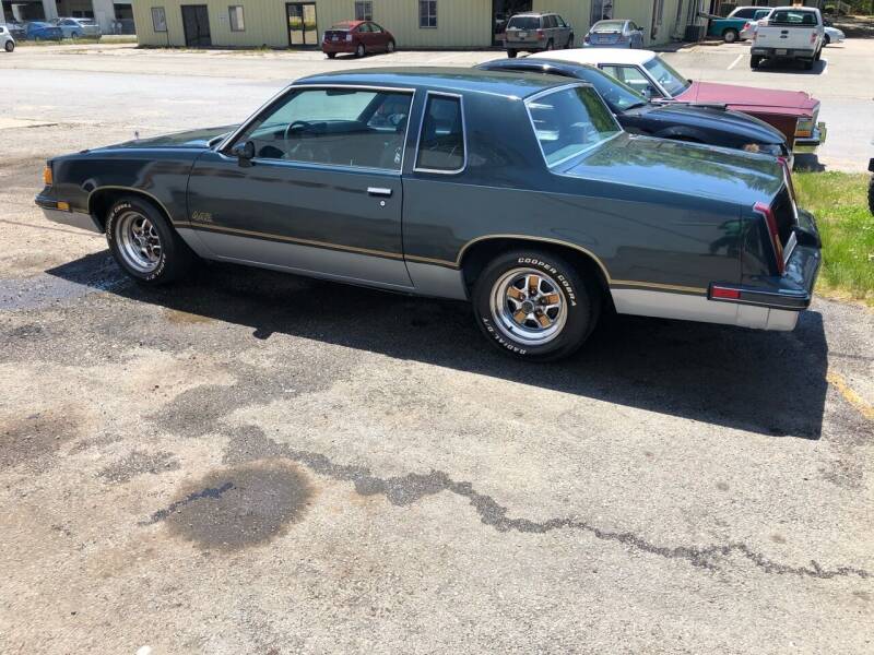 1987 Oldsmobile Cutlass Supreme for sale at BRIAN ALLEN'S TRUCK OUTFITTERS in Midlothian VA