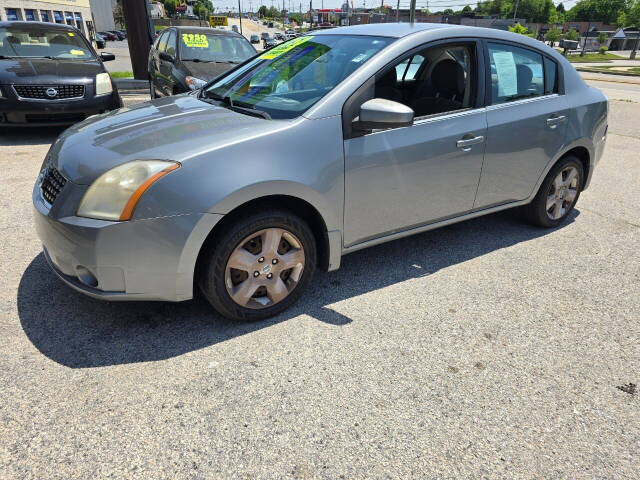 2008 Nissan Sentra for sale at QUEENSGATE AUTO SALES in York, PA