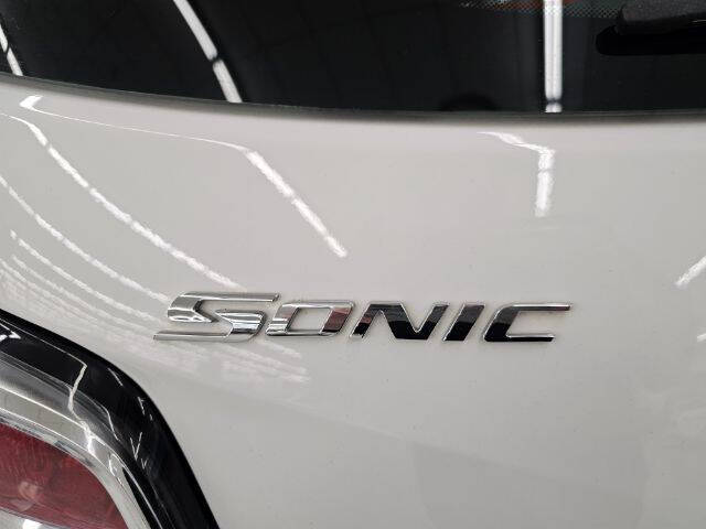 2019 Chevrolet Sonic LT Auto Fleet