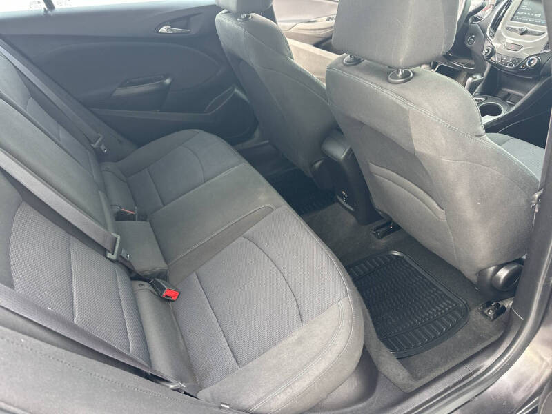 2017 Chevrolet Cruze LT Auto