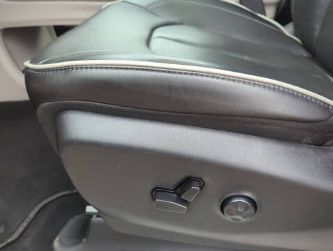 2023 Chrysler Pacifica Plug-In Hybrid Limited