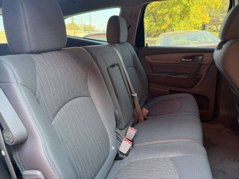 2017 Chevrolet Traverse LS