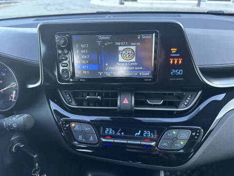 2018 Toyota C-HR XLE Premium