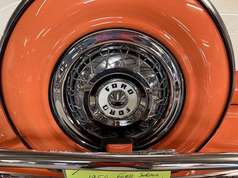 1956 Ford Sunliner