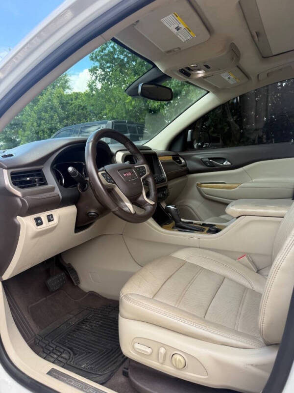 2017 GMC Acadia Denali