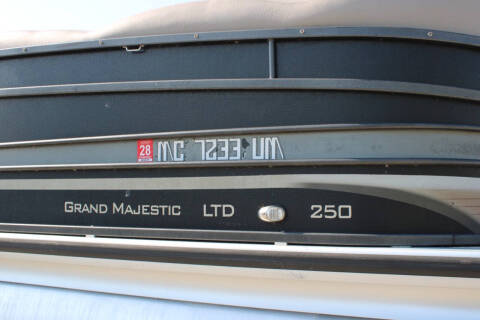 2012 Premier Marine Grand Majestic LTD 250