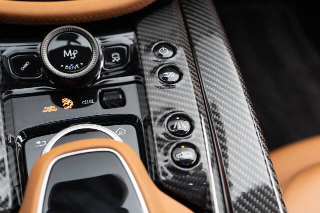 2024 Aston Martin DBX 707