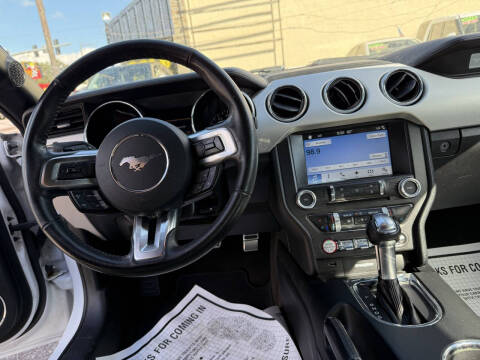 2017 Ford Mustang EcoBoost Premium