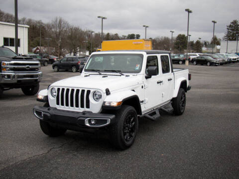 2021 Jeep Gladiator for sale at Bob Weaver Auto in Pottsville PA
