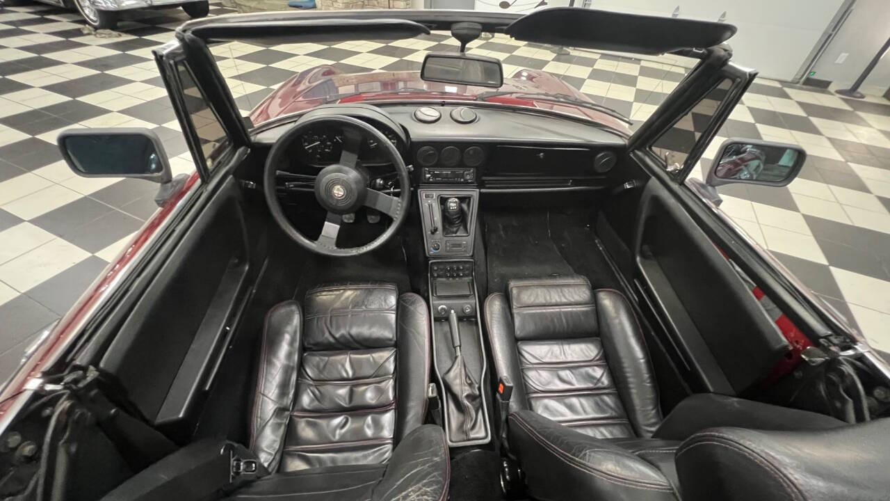 1986 Alfa Romeo Spider 3