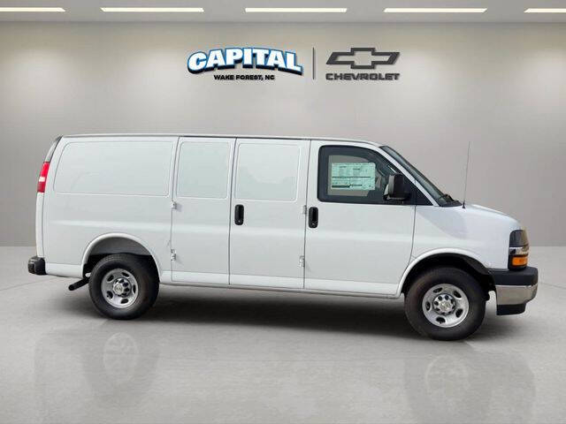 2025 Chevrolet Express 2500
