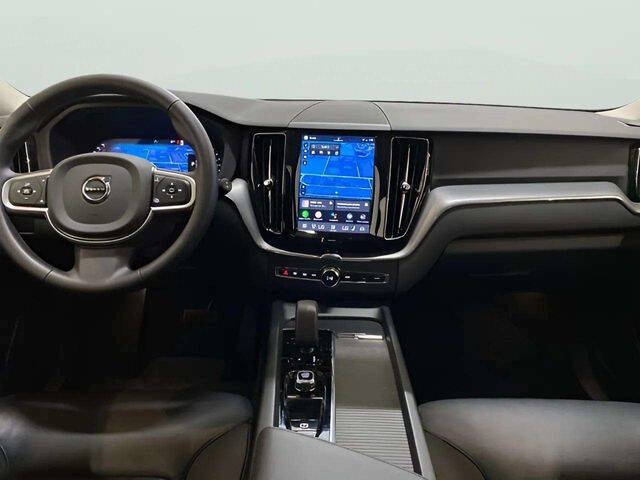 2025 Volvo XC60 B5 Core Dark Theme