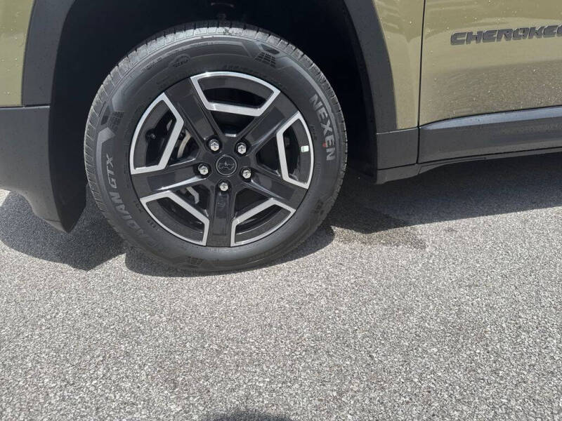 2026 Jeep Cherokee Laredo