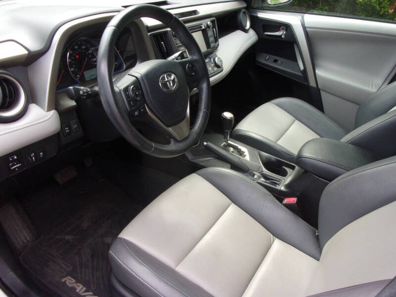 Image 8 of 2013 Toyota RAV4 Limited