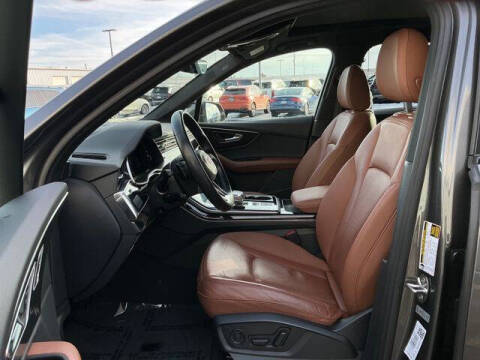 2022 Audi Q7 quattro Premium Plus 55 TFSI