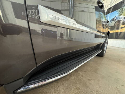 2017 Cadillac Escalade Luxury