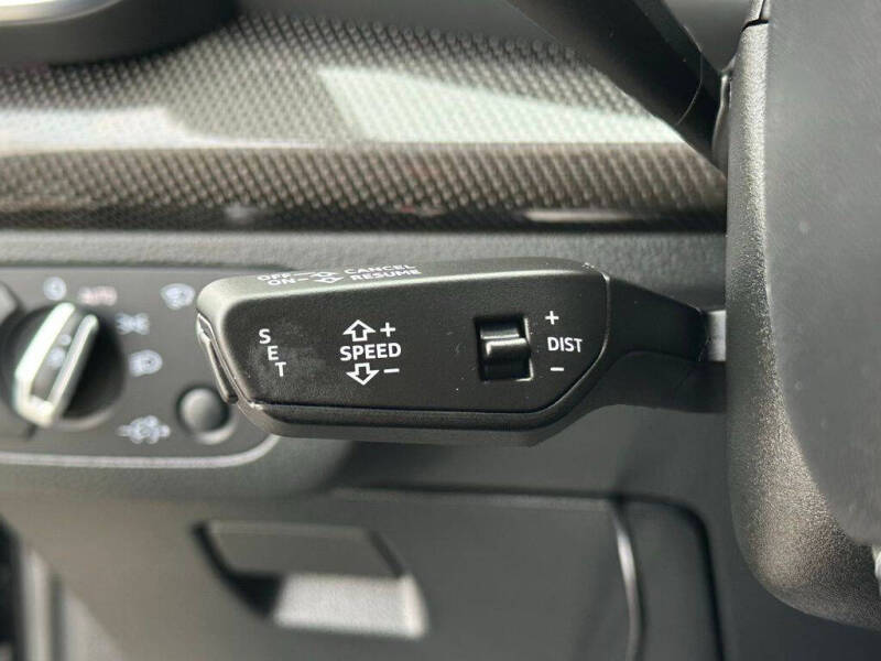 2022 Audi SQ5 3.0T quattro Prestige