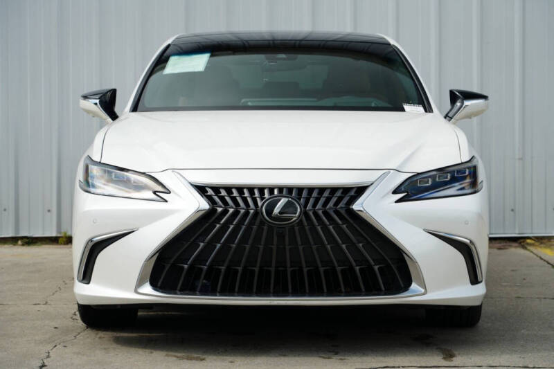 2024 Lexus ES 350 Ultra Luxury