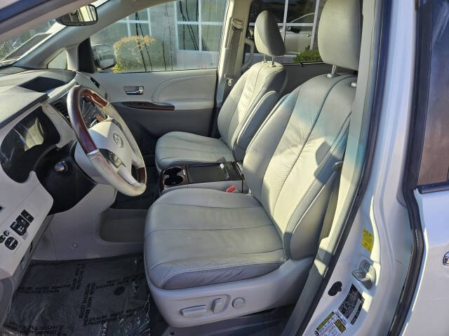 2011 Toyota Sienna