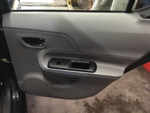 2012 Toyota Prius c Two