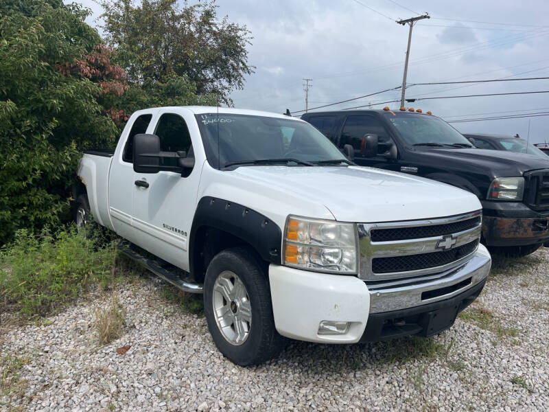 2011 Chevrolet Silverado 1500 for sale at HEDGES USED CARS in Carleton MI