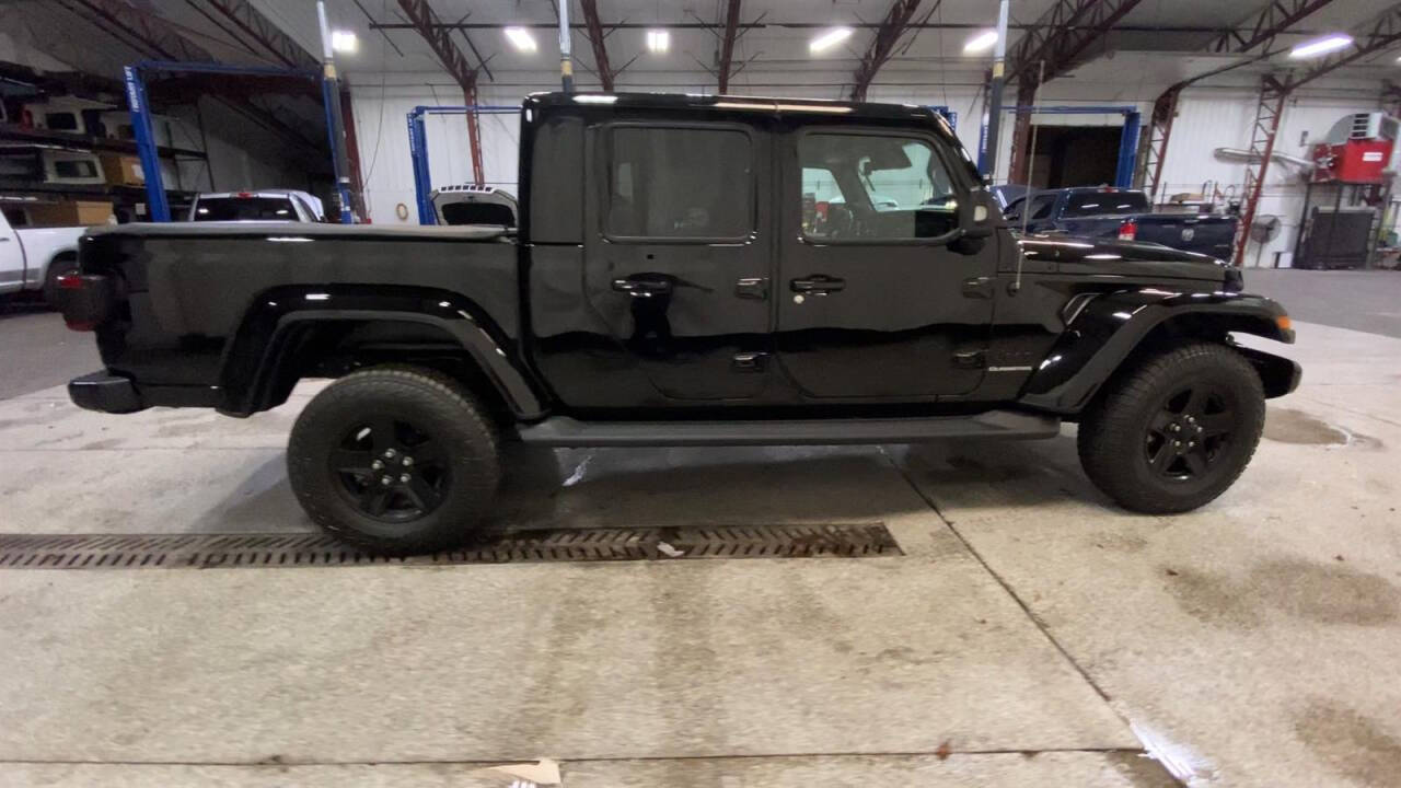 2022 Jeep Gladiator for sale at Victoria Auto Sales in Victoria, MN