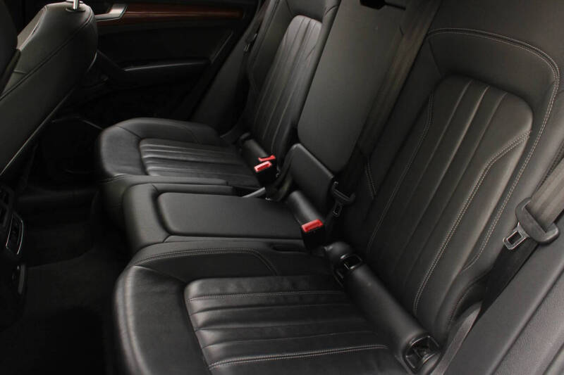 2021 Audi Q5 quattro Premium 45 TFSI