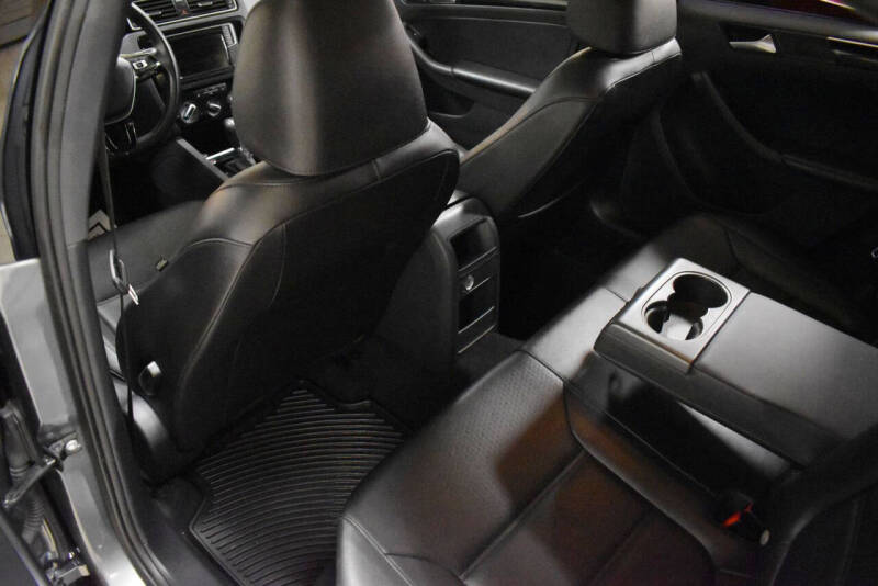 2018 Volkswagen Jetta 1.8T SE Sport