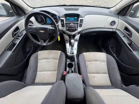 2014 Chevrolet Cruze LS Auto