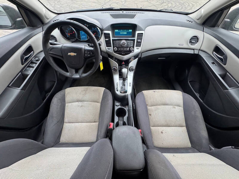2014 Chevrolet Cruze LS Auto