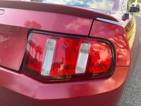 2010 Ford Mustang V6