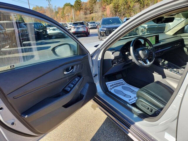 2024 Honda Accord Hybrid Touring