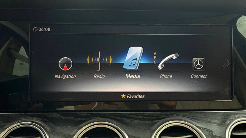2018 Mercedes-Benz E-Class E 300