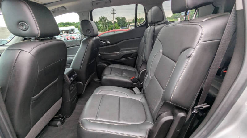 2020 GMC Acadia SLT
