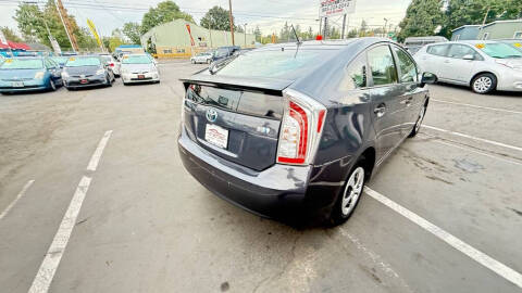 2014 Toyota Prius One