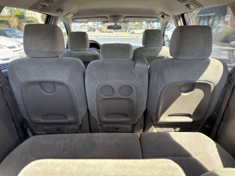 2006 Toyota Sienna CE 8 Passenger