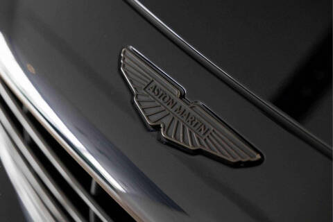 2025 Aston Martin DB12 V8