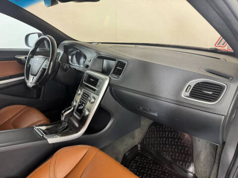 2015 Volvo S60 T5 Premier