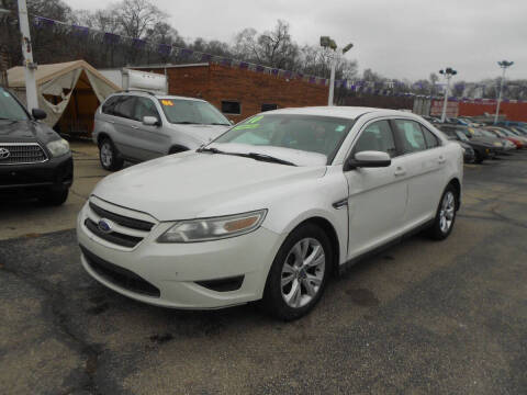 2010 Ford Taurus SEL
