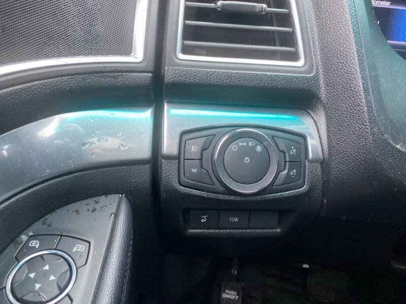 2017 Ford Explorer Sport