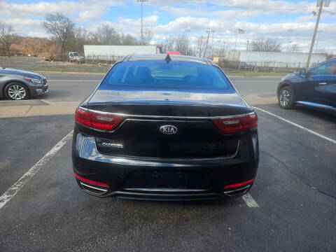 2018 Kia Cadenza Technology