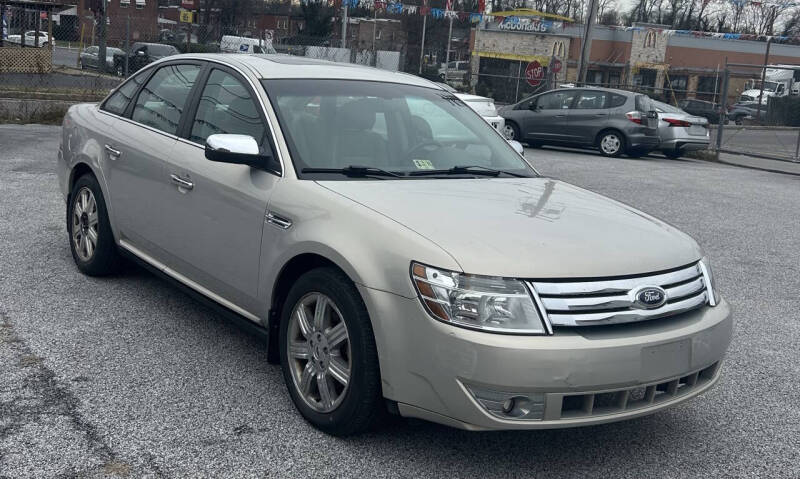 2009 Ford Taurus Limited's photo