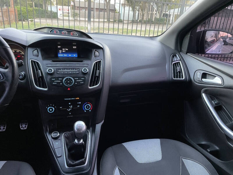 2016 Ford Focus ST