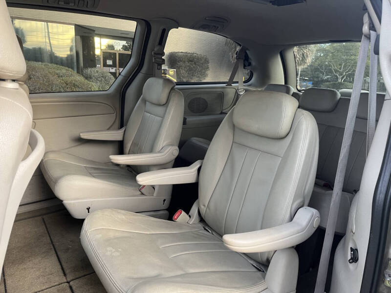2006 Dodge Grand Caravan SXT